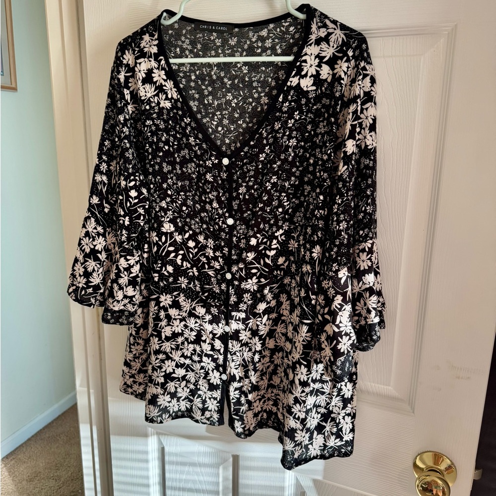 Chris & Carol Black and White Floral Women's Top